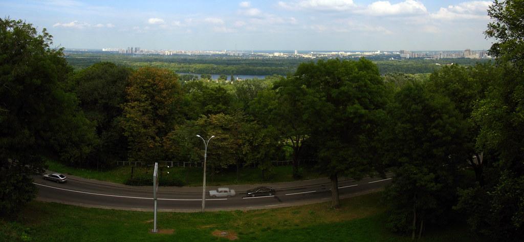 Kyiv Expands Air Quality Sensor Network Across Multiple Districts